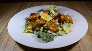 Salát s lososem  - 244 Kč